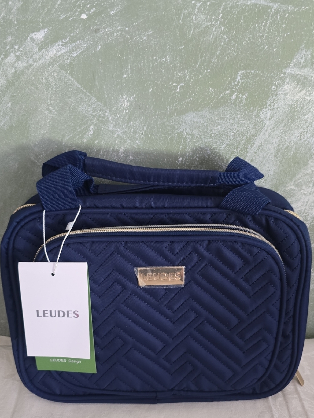 LEUDES Quilted Navy Travel Pill Bottle Organizer, Home Medication Bag Case New